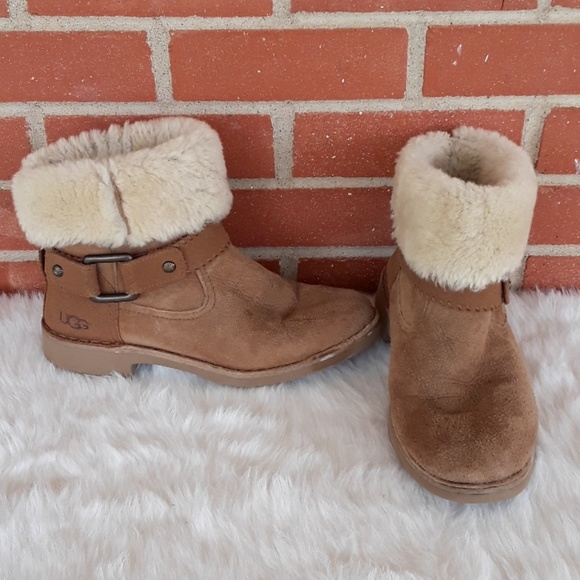 ugg cedric chestnut